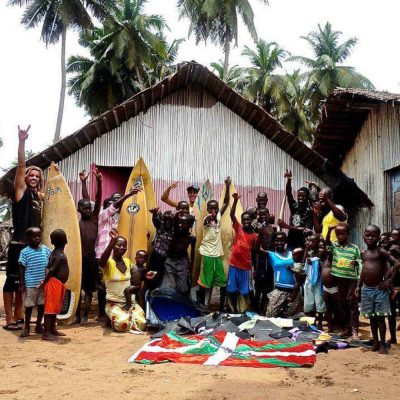 Surfer solidaire sooruz